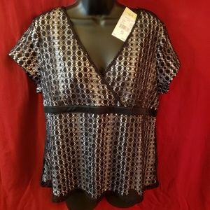 Short sleeve lace top - NWT